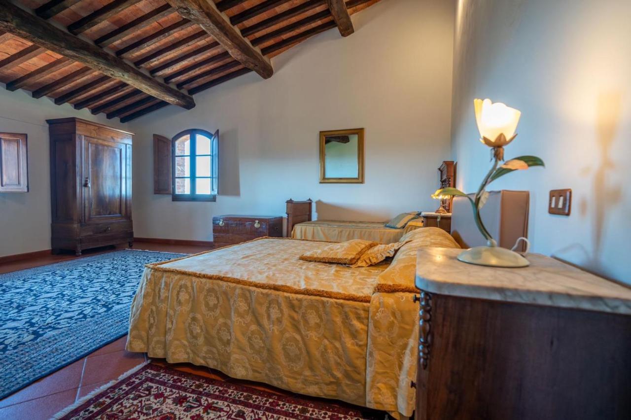 Il Casone Apartment Montisi Bagian luar foto